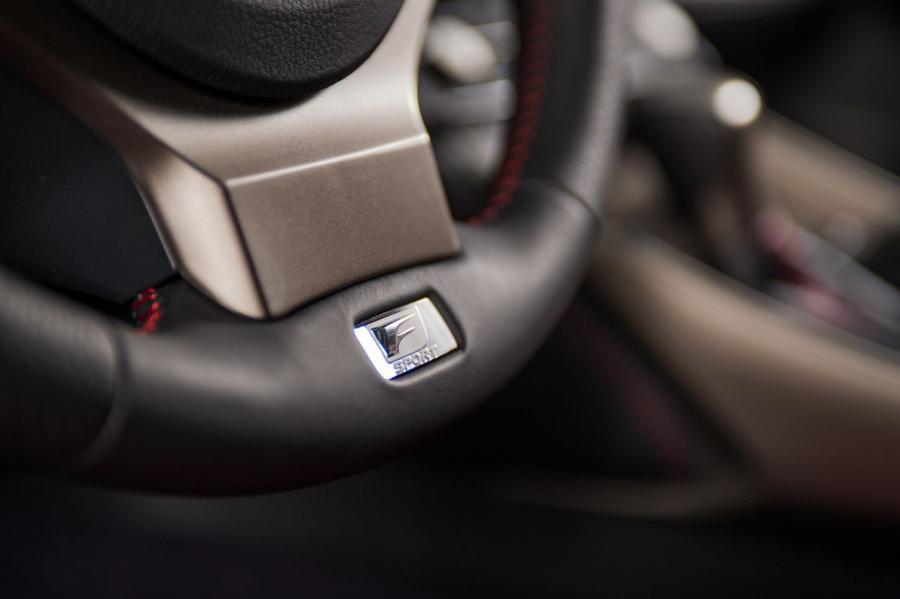  Lexus IS350 F-Sport 2014 года  (фото 21 из 140)